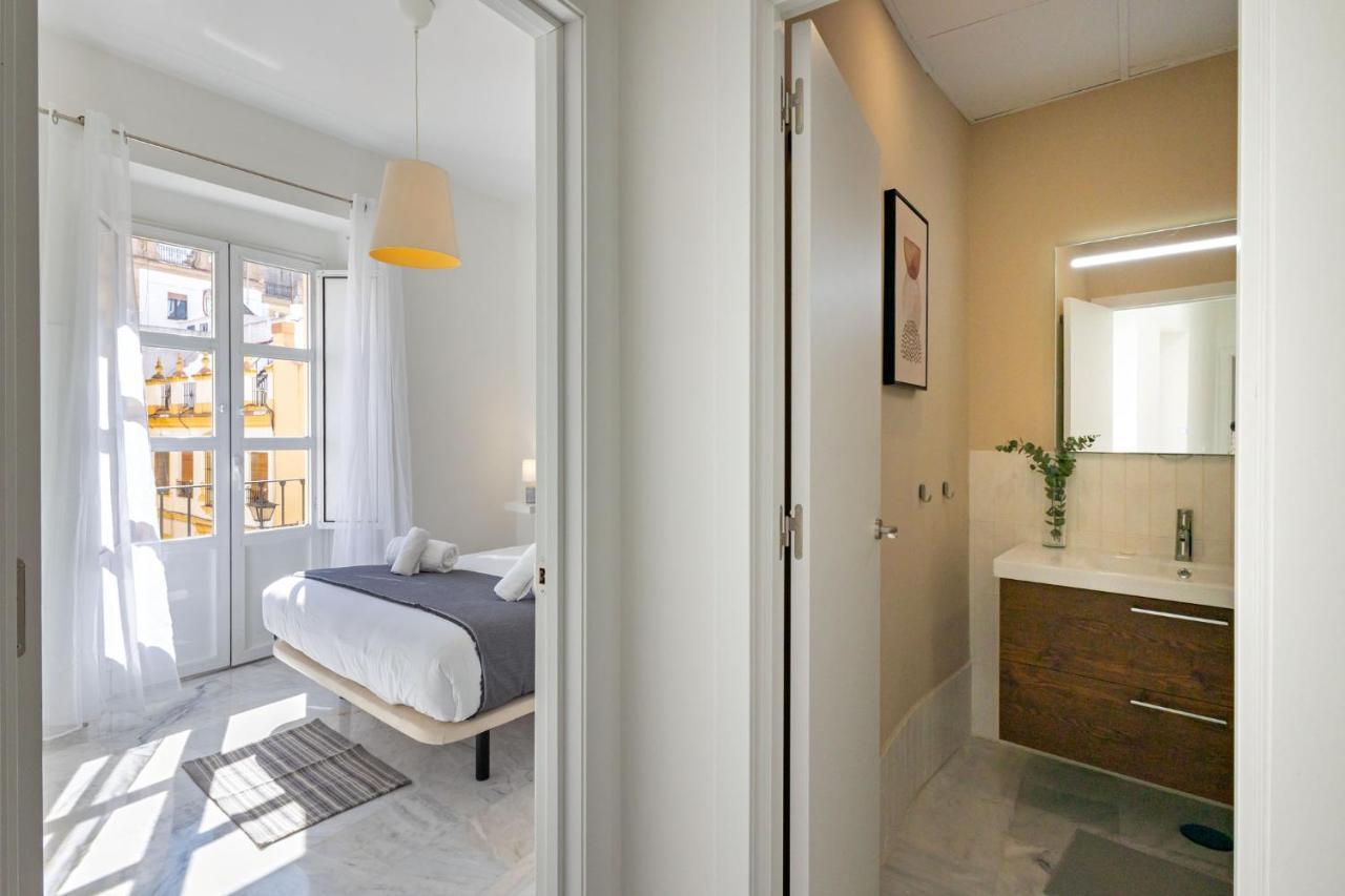 Muro City Center Suite By Valcambre Seville Exterior photo